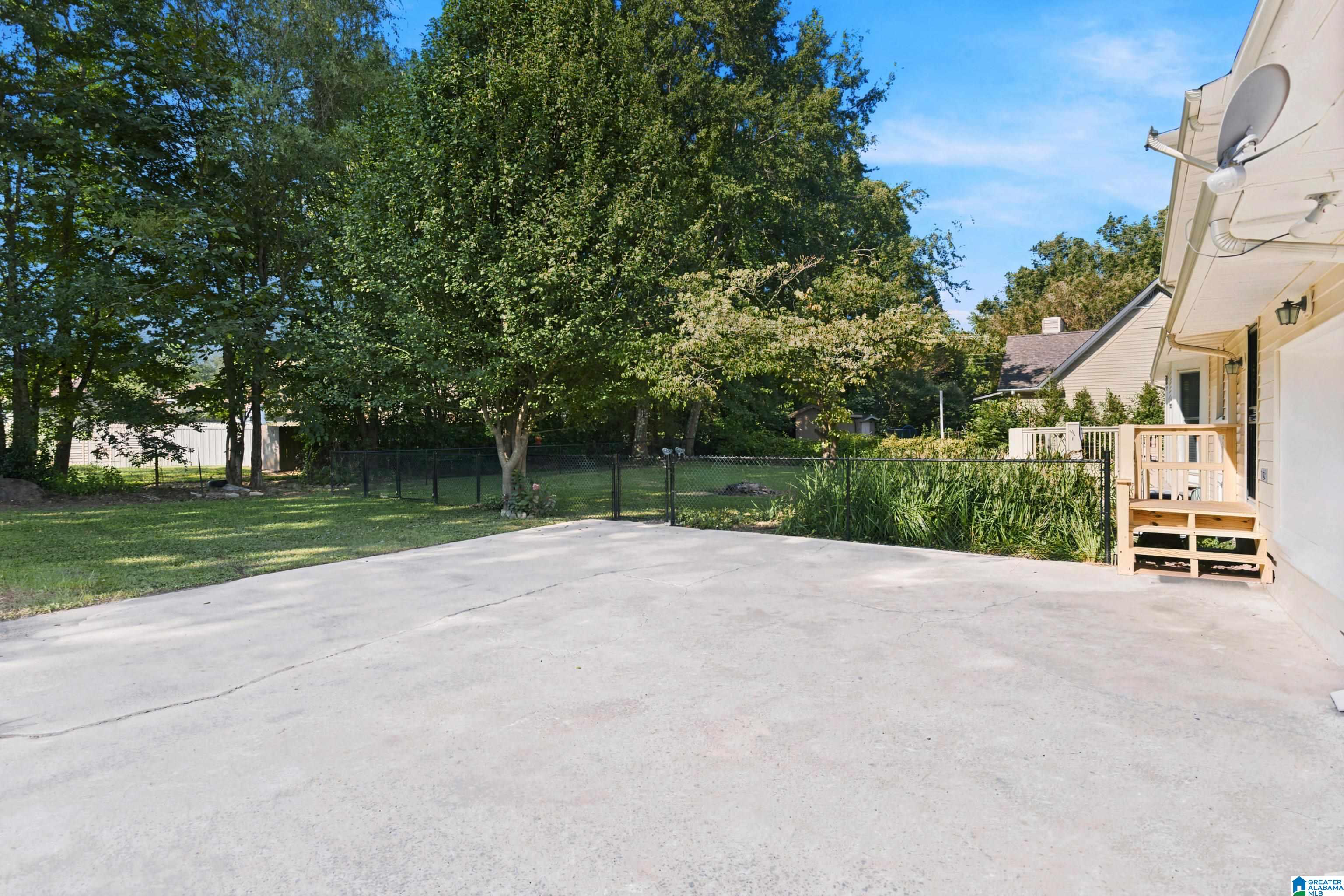 905 PINEMEADOW DRIVE