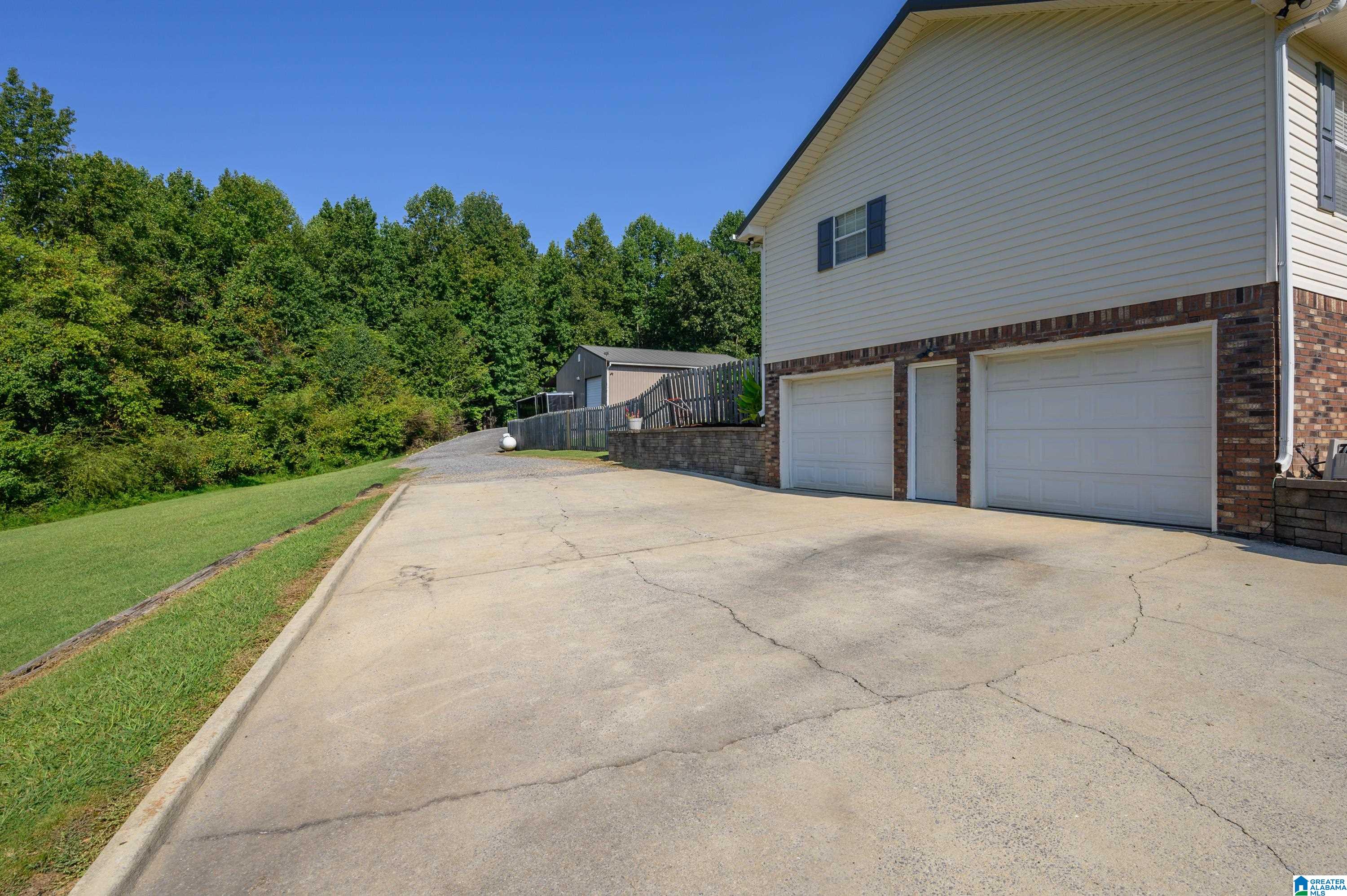 865 GRAVES GAP ROAD