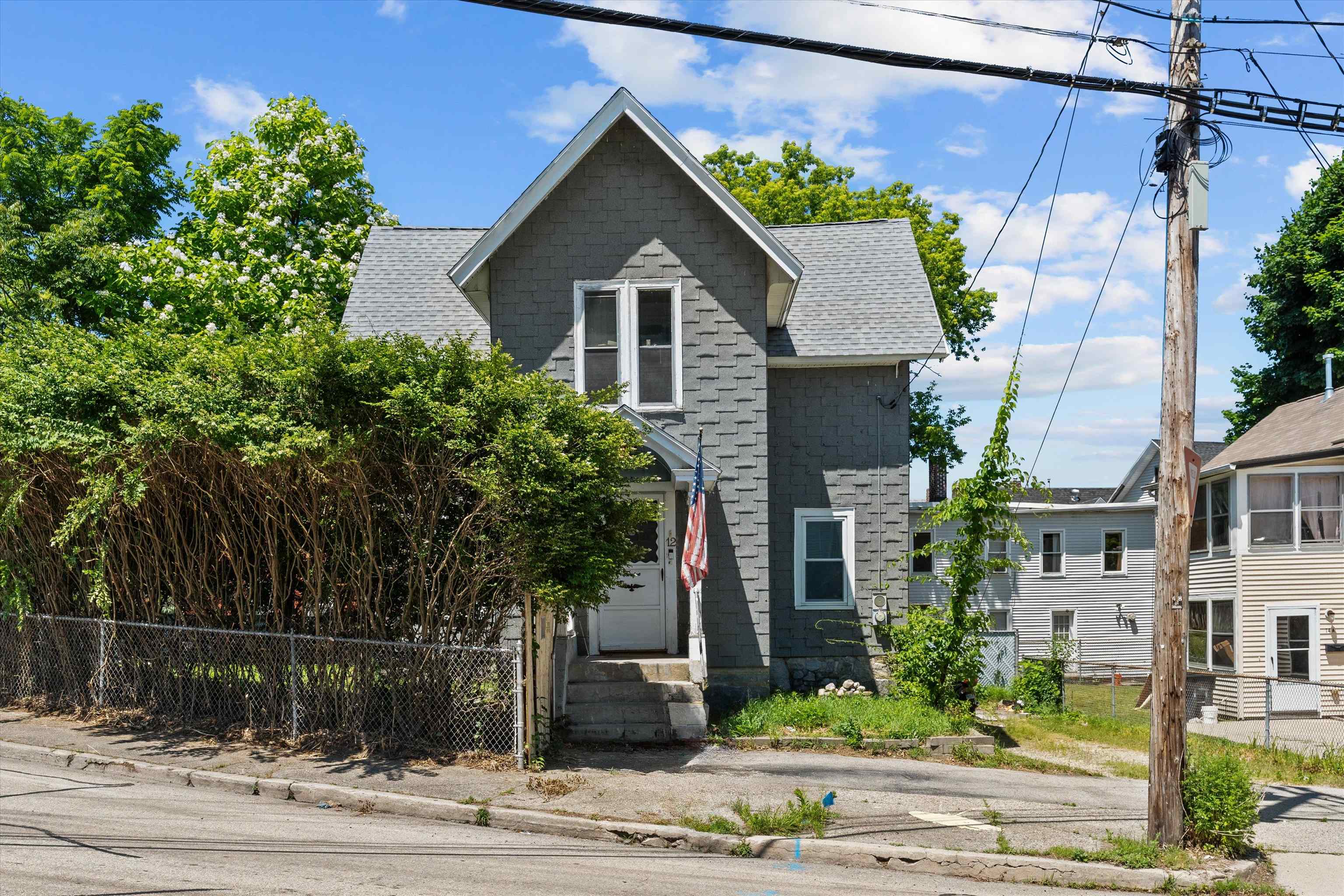 12 Crown Street