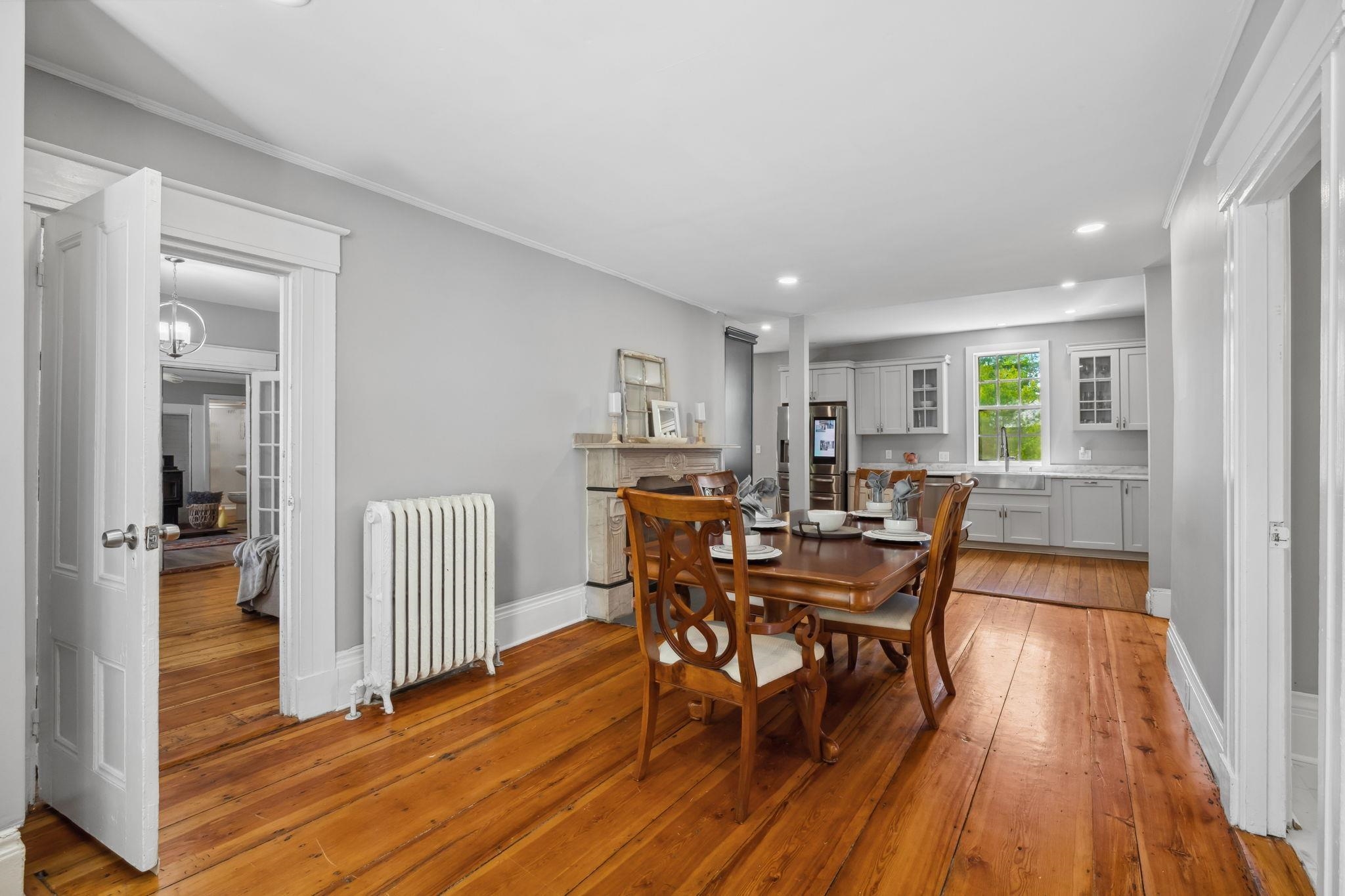 51 E Derry Road