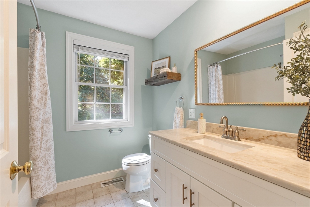 10 Olde Taverne Lane