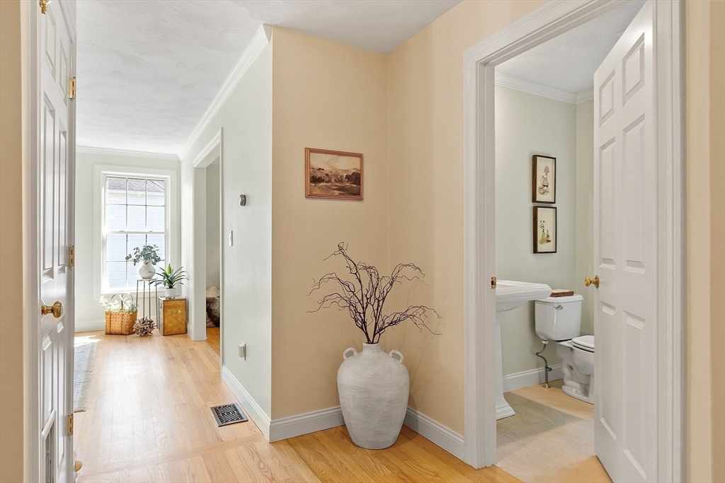 10 Olde Taverne Lane