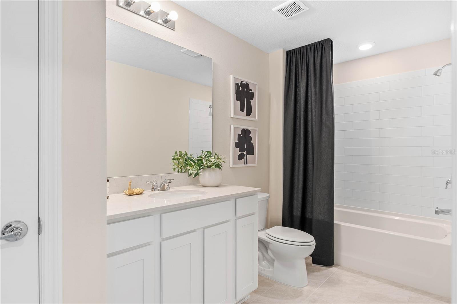 4710 SPARKLING SHELL AVE