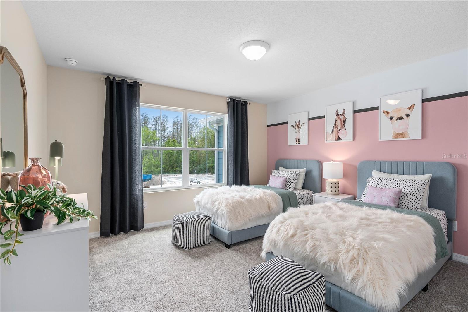 4710 SPARKLING SHELL AVE