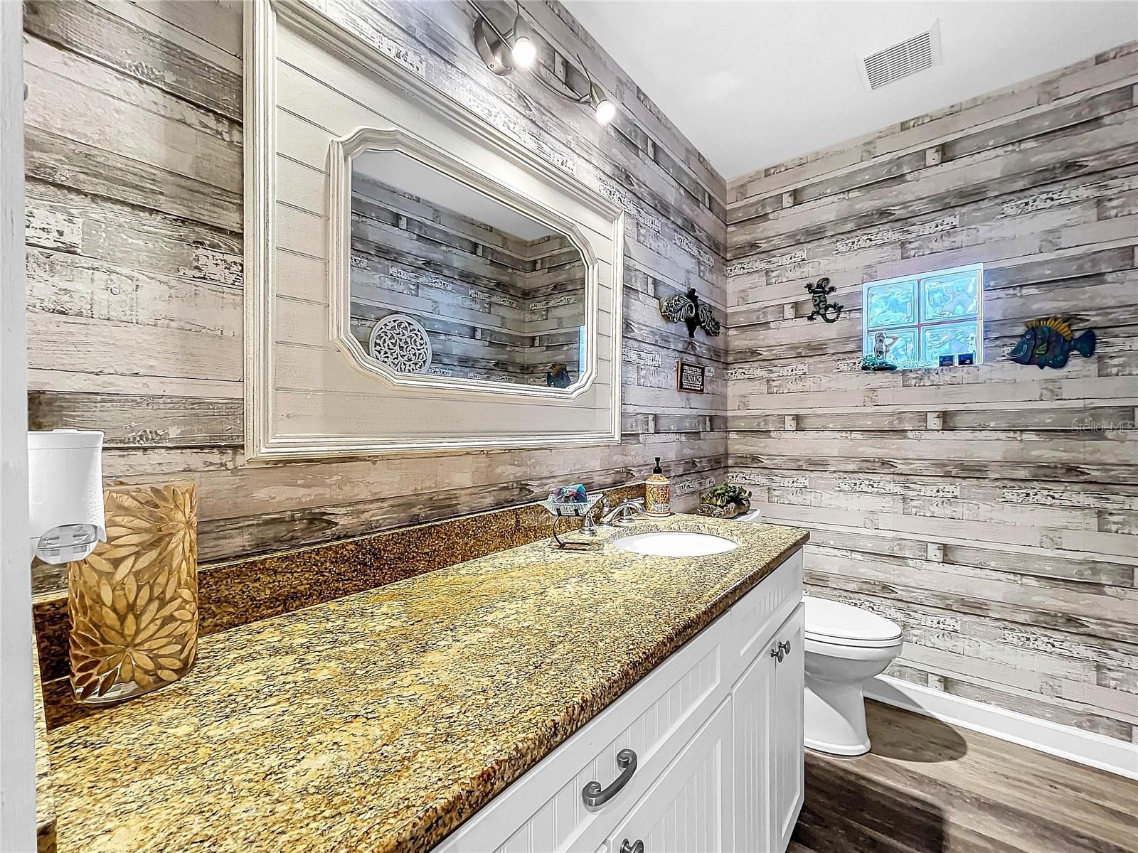 1711 SPINNING WHEEL DR