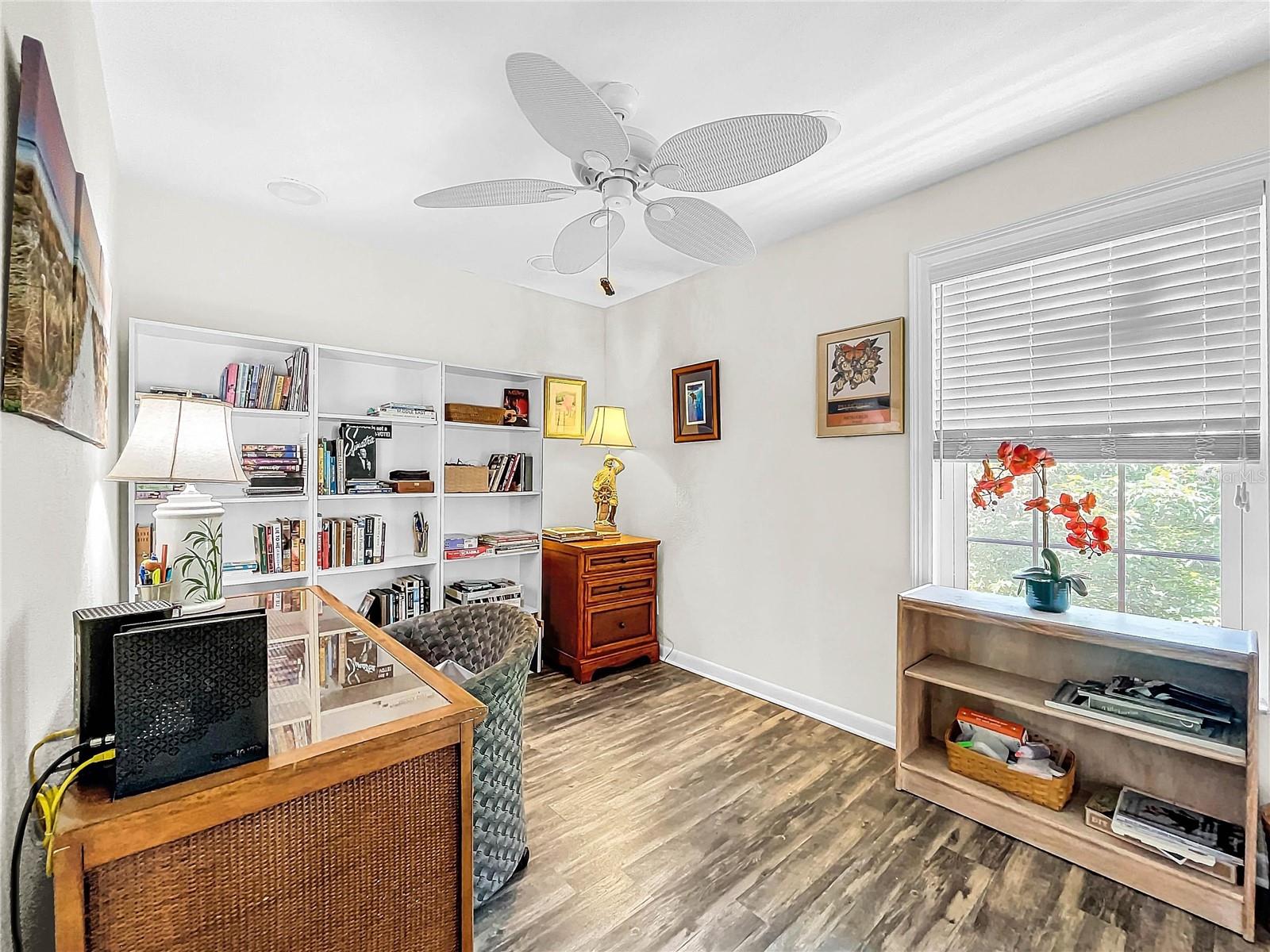 1711 SPINNING WHEEL DR