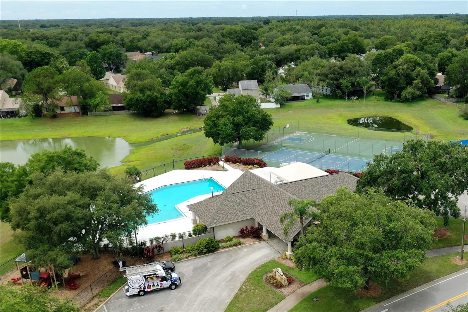 1711 SPINNING WHEEL DR