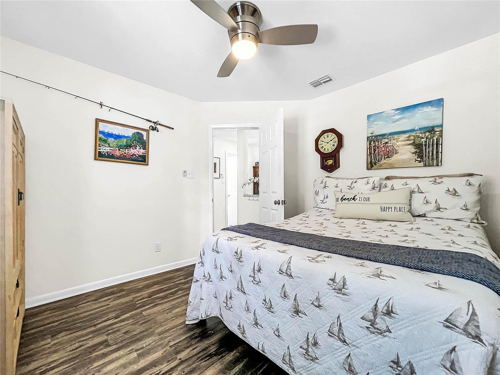 1711 SPINNING WHEEL DR