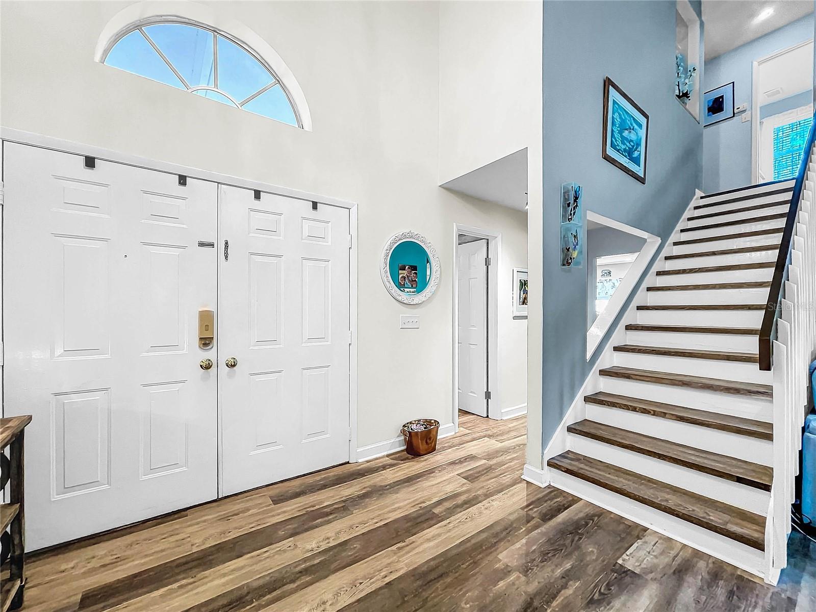 1711 SPINNING WHEEL DR