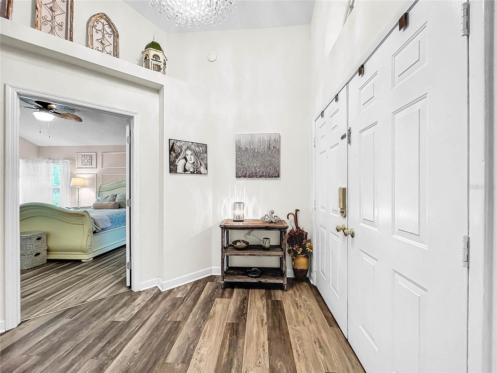 1711 SPINNING WHEEL DR