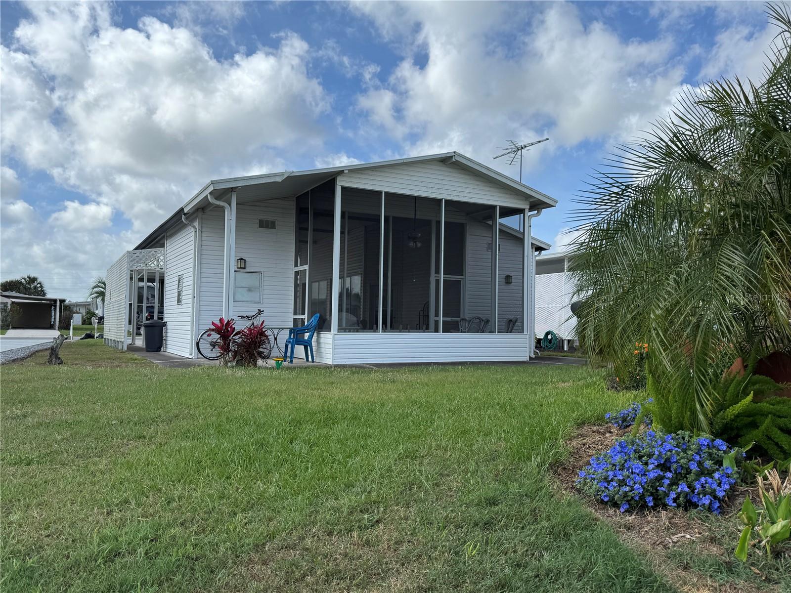 35207 CONDOMINIUM BLVD #Lot 52