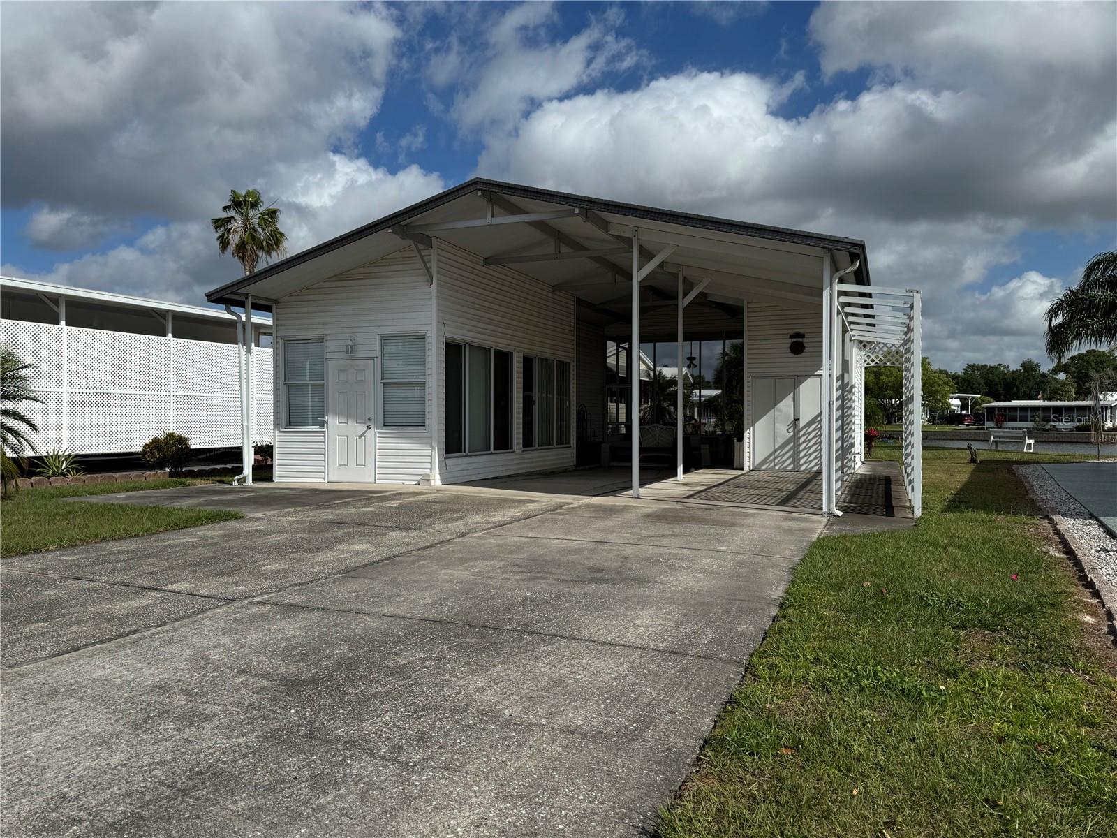 35207 CONDOMINIUM BLVD #Lot 52