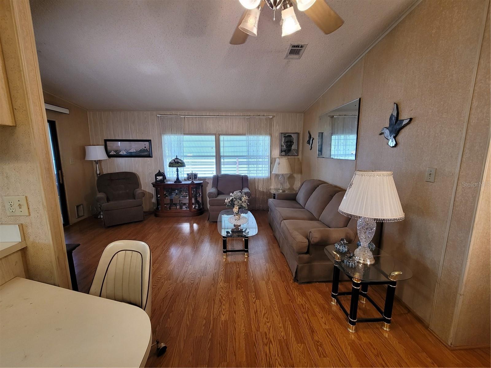 4413 SENTRY PALM LOOP