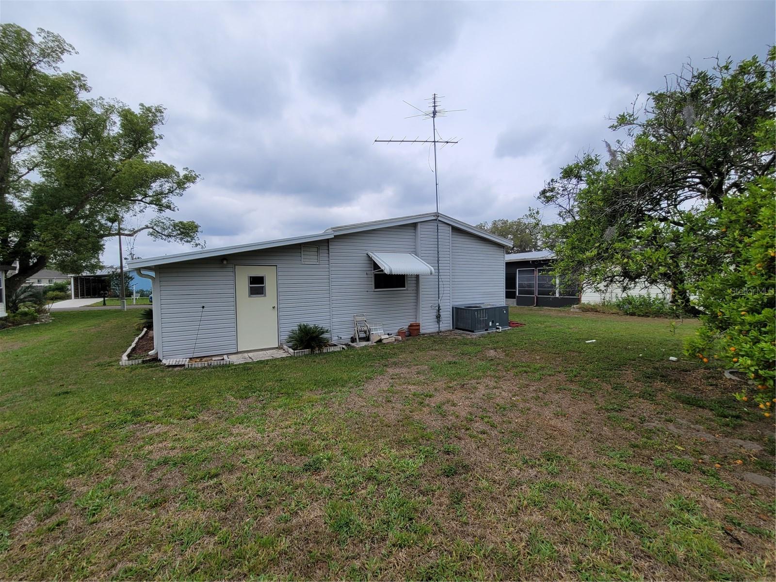 4413 SENTRY PALM LOOP