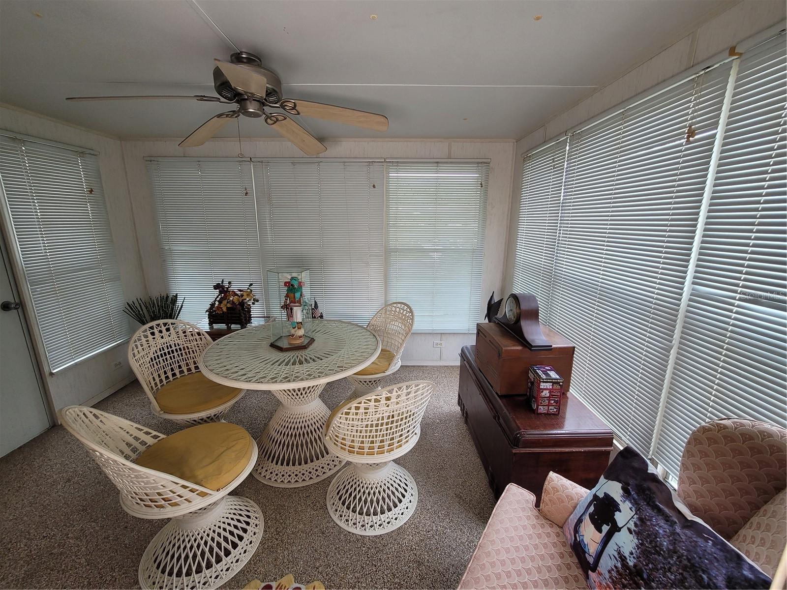 4413 SENTRY PALM LOOP