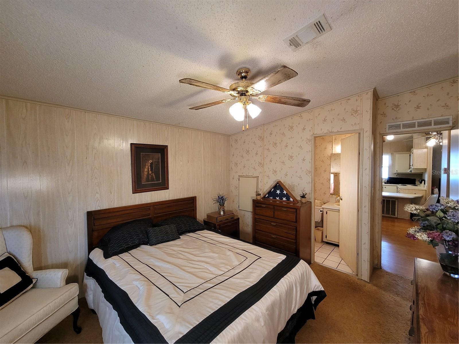 4413 SENTRY PALM LOOP