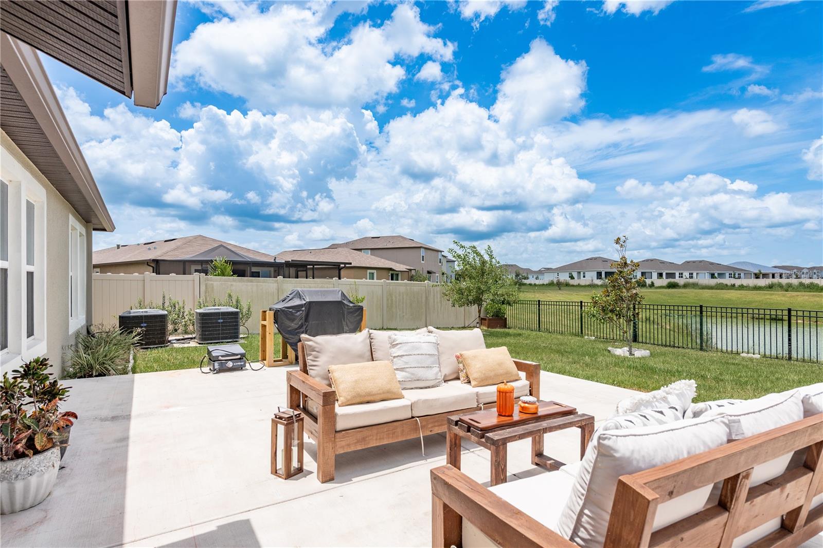 8968 PARSONS HILL BLVD