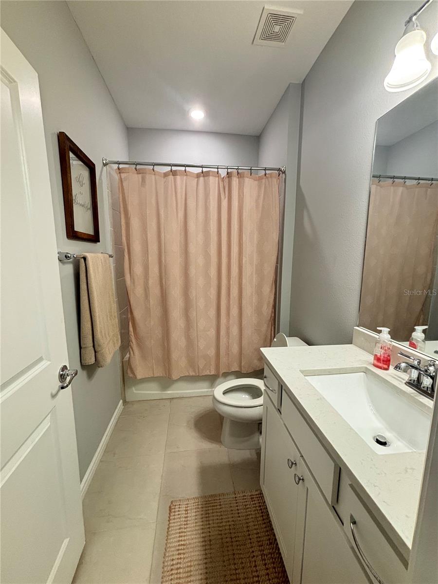 6127 BRADFORD WOODS DR