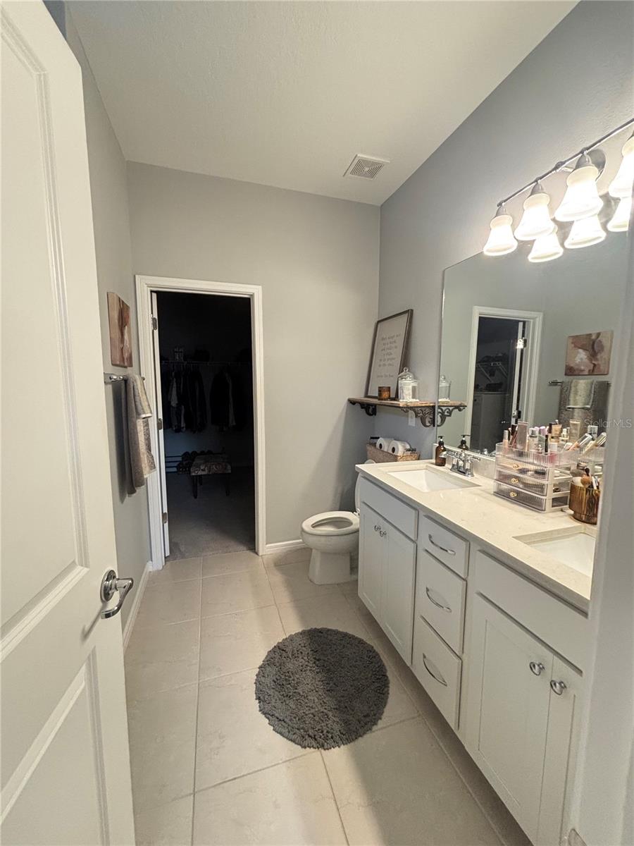 6127 BRADFORD WOODS DR