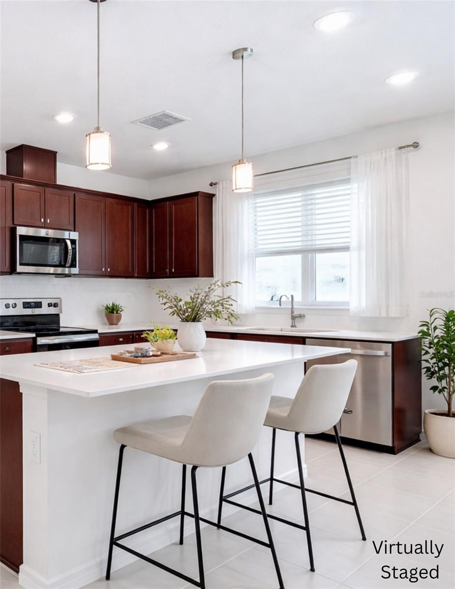 6284 BRADFORD WOODS DR