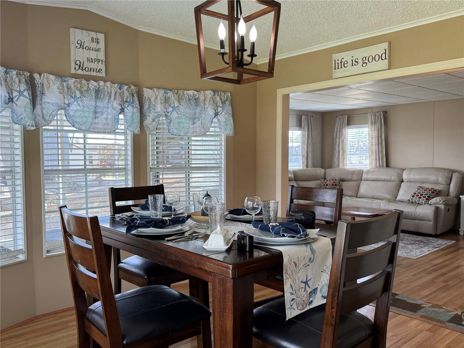 35246 TIFFANI LOT 63 CT