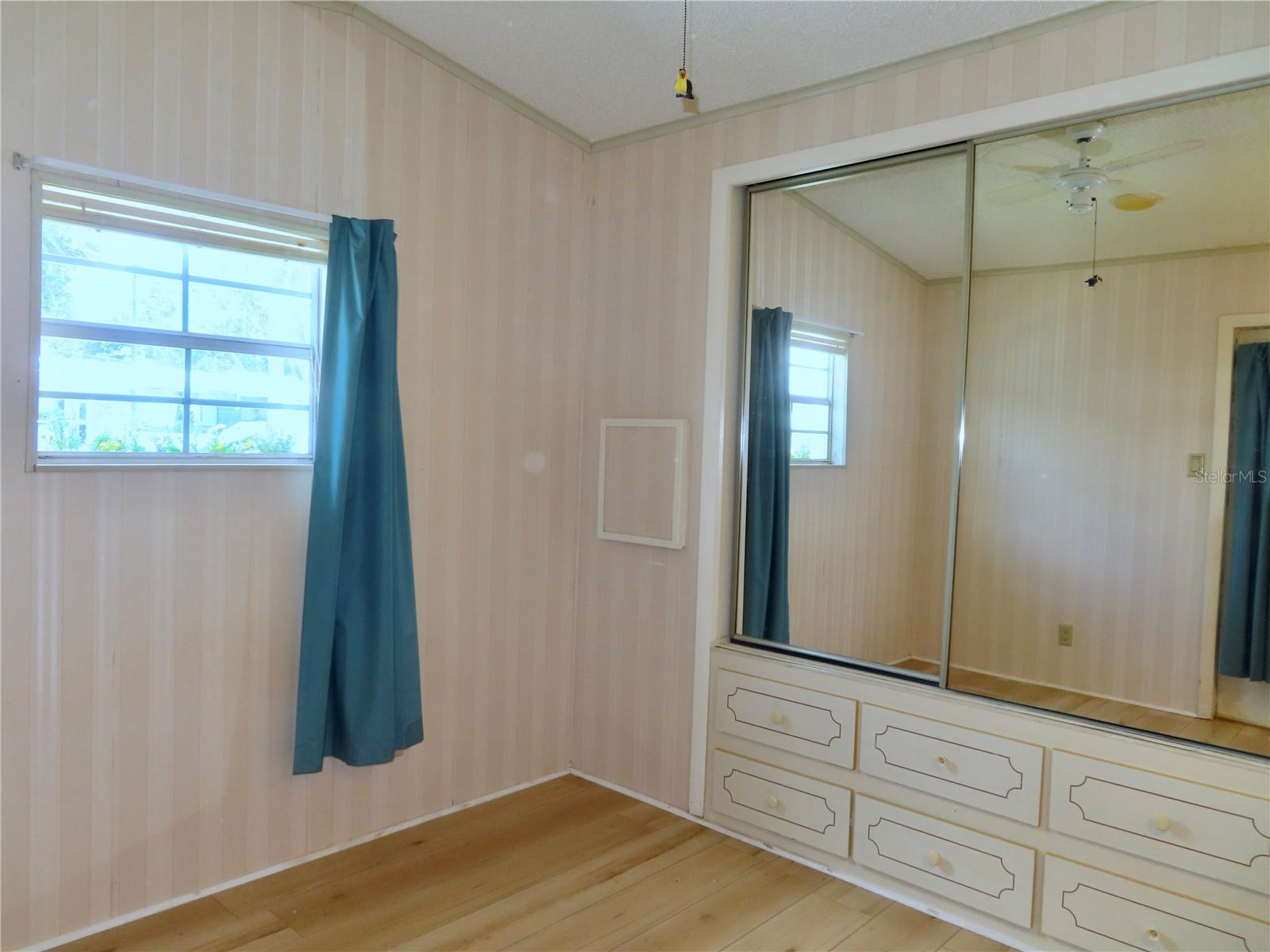 35246 TIFFANI LOT 63 CT