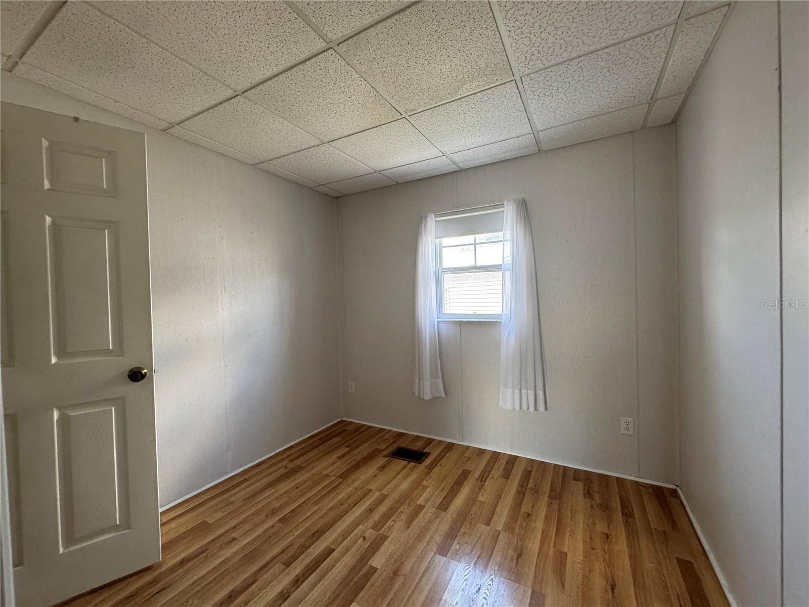 35246 TIFFANI LOT 63 CT