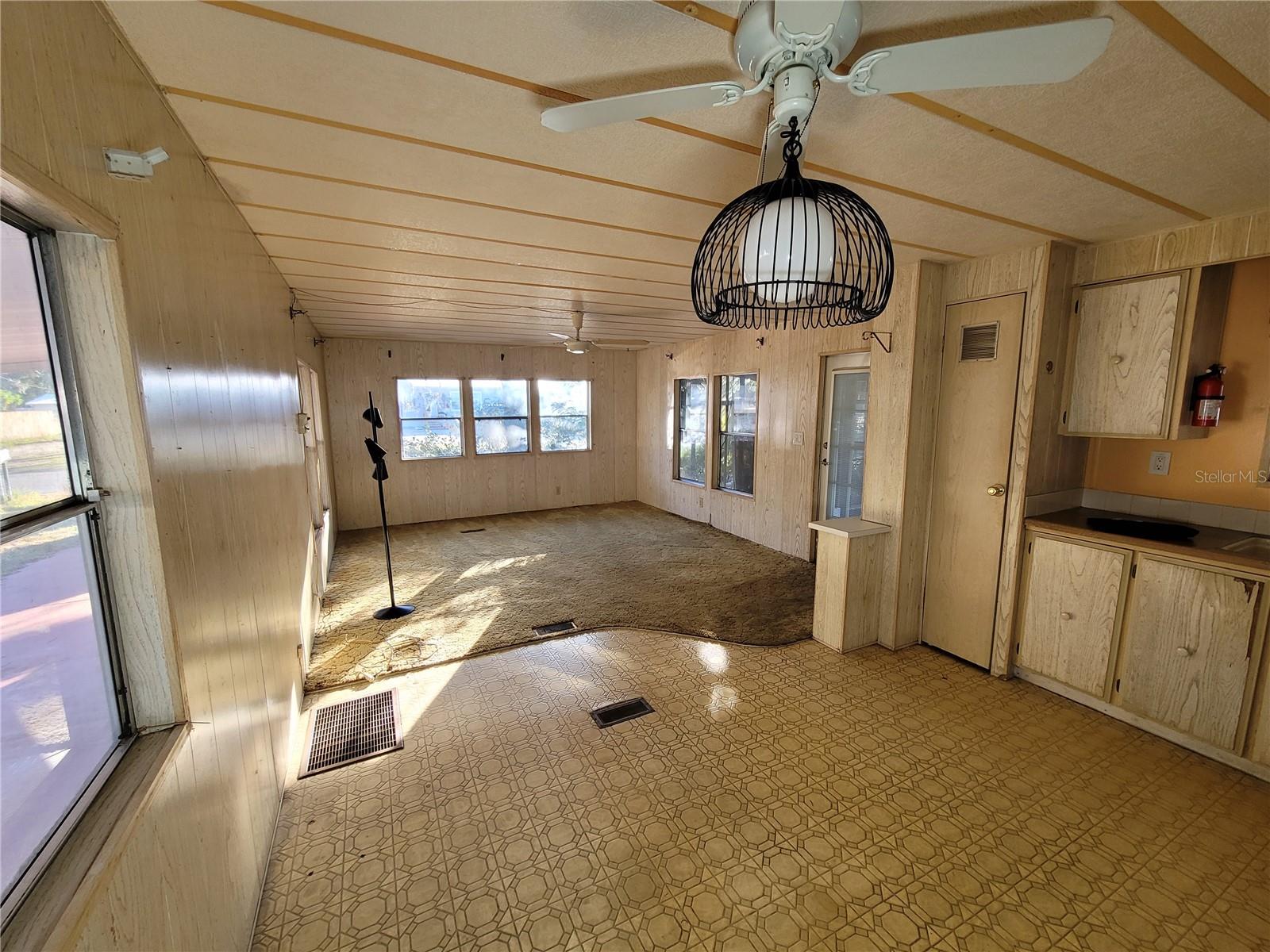 5021 HILL DR