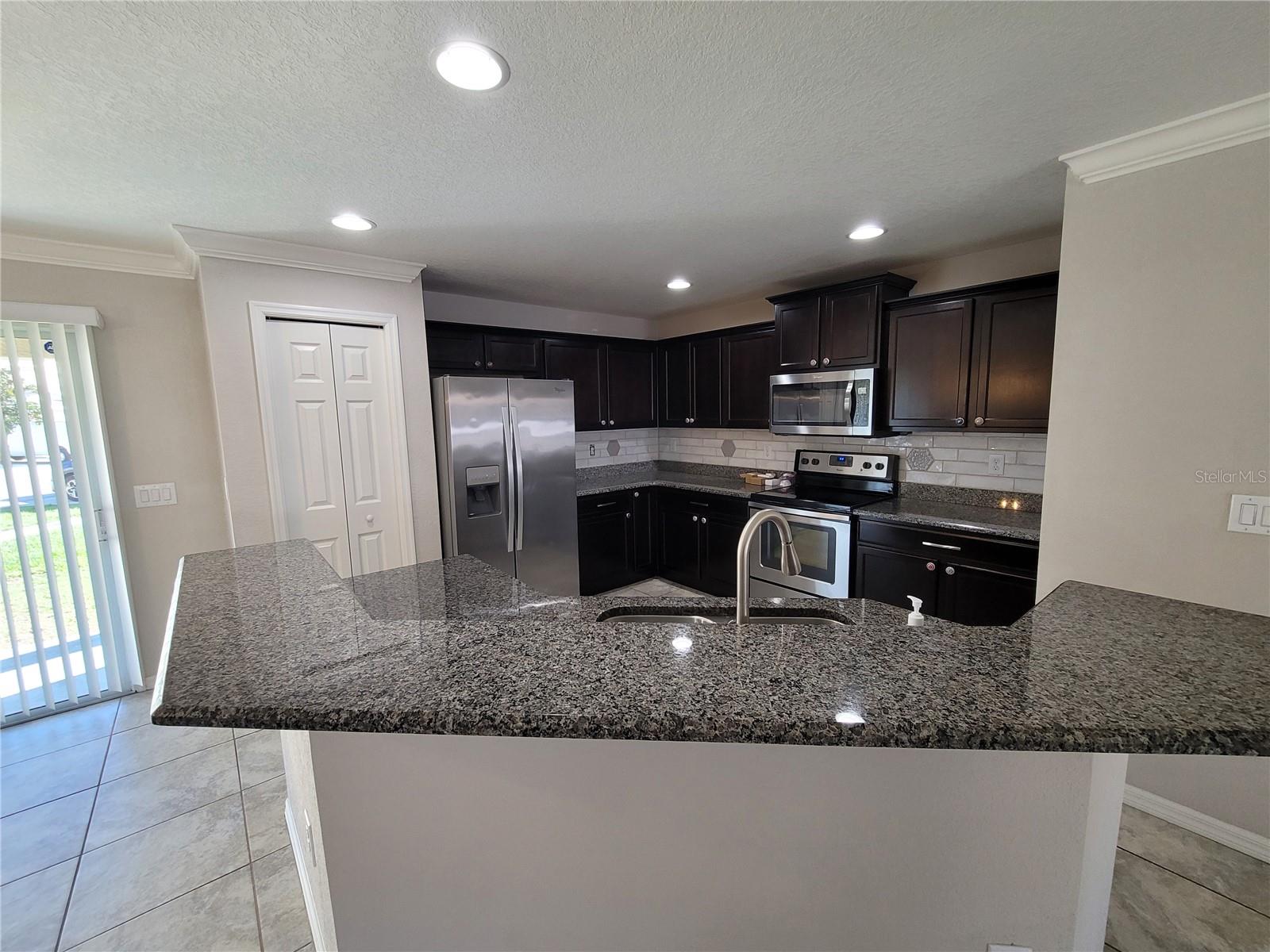 27542 DESERT WILLOW WAY