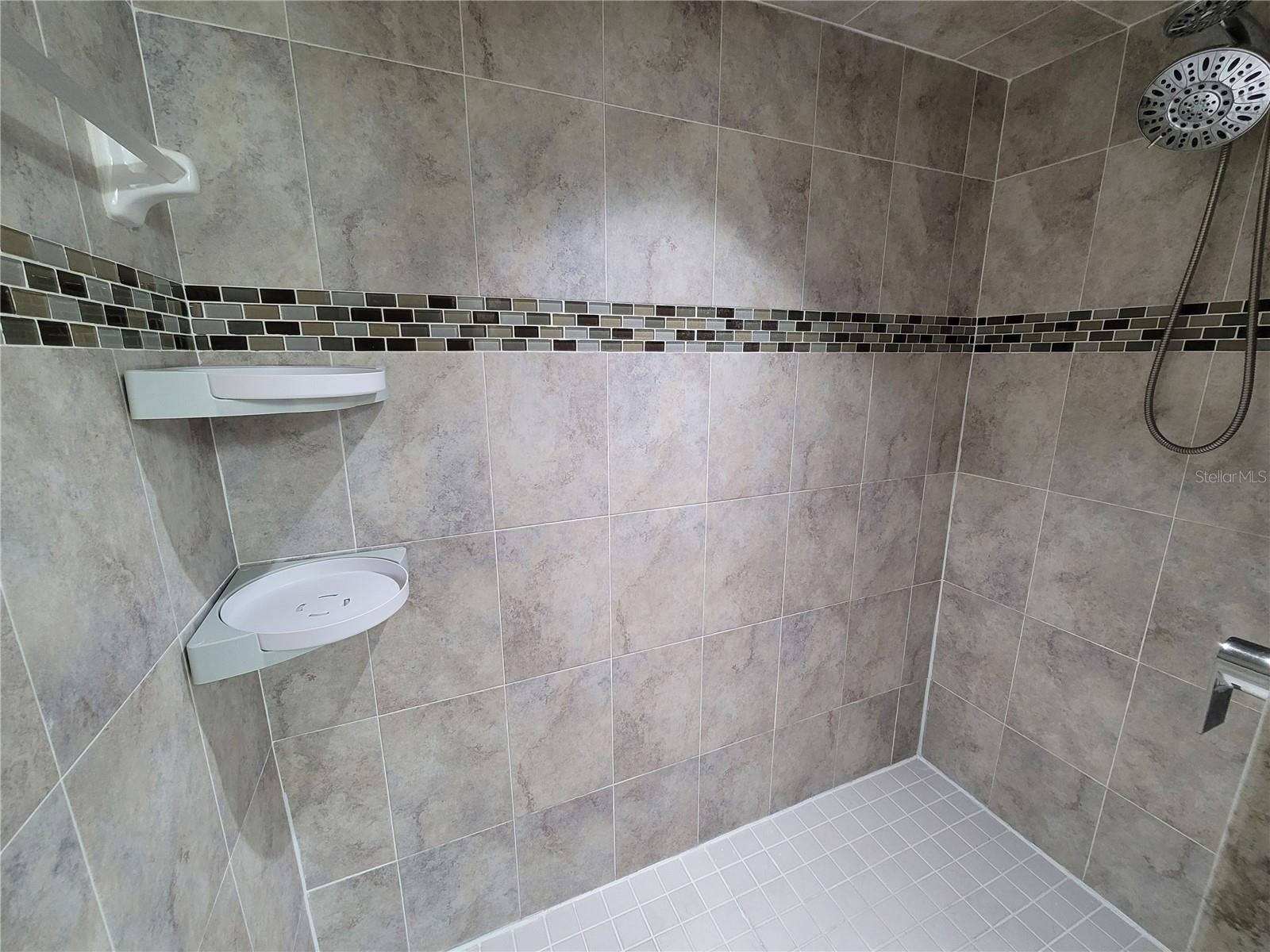 27542 DESERT WILLOW WAY