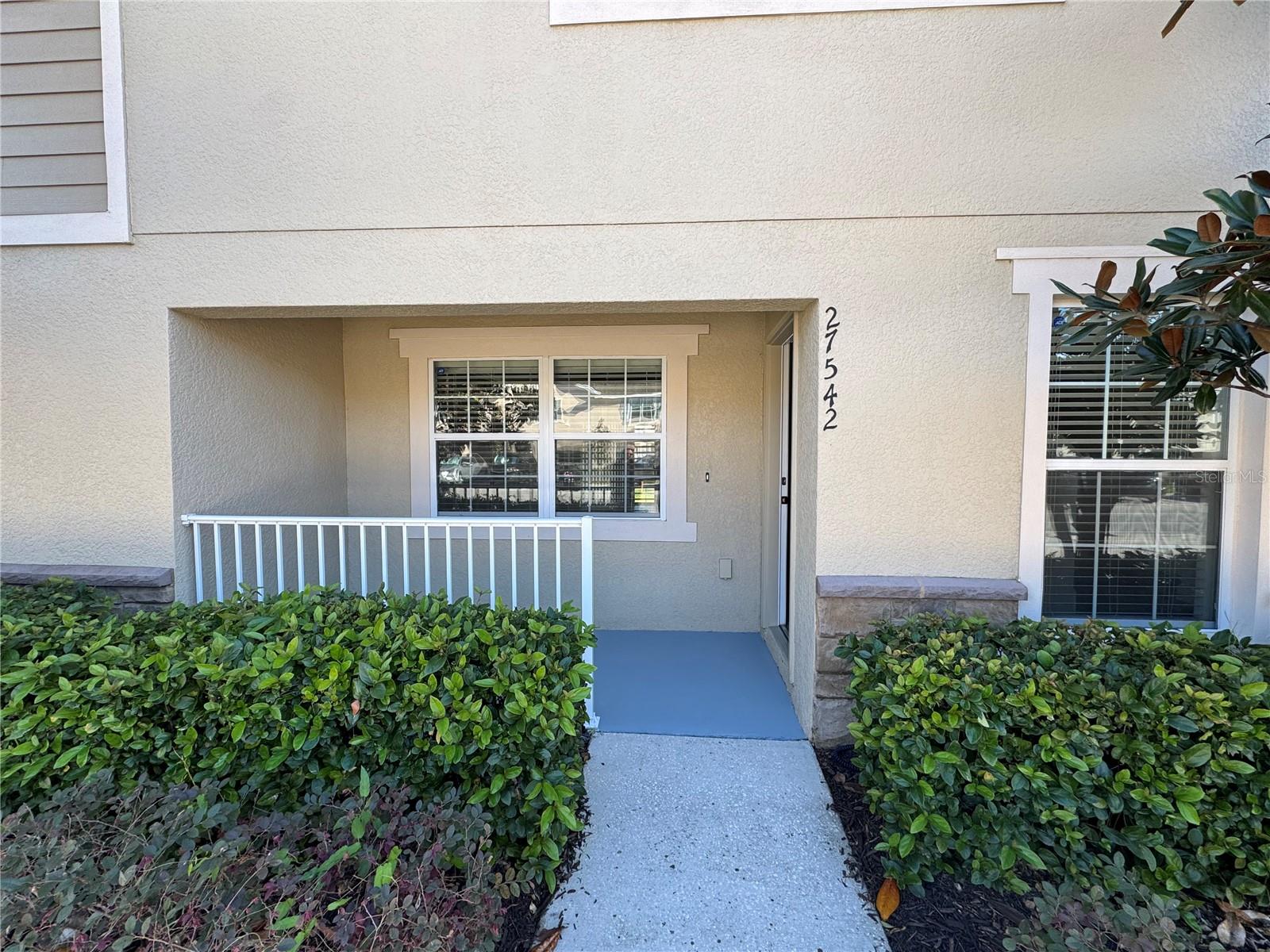 27542 DESERT WILLOW WAY