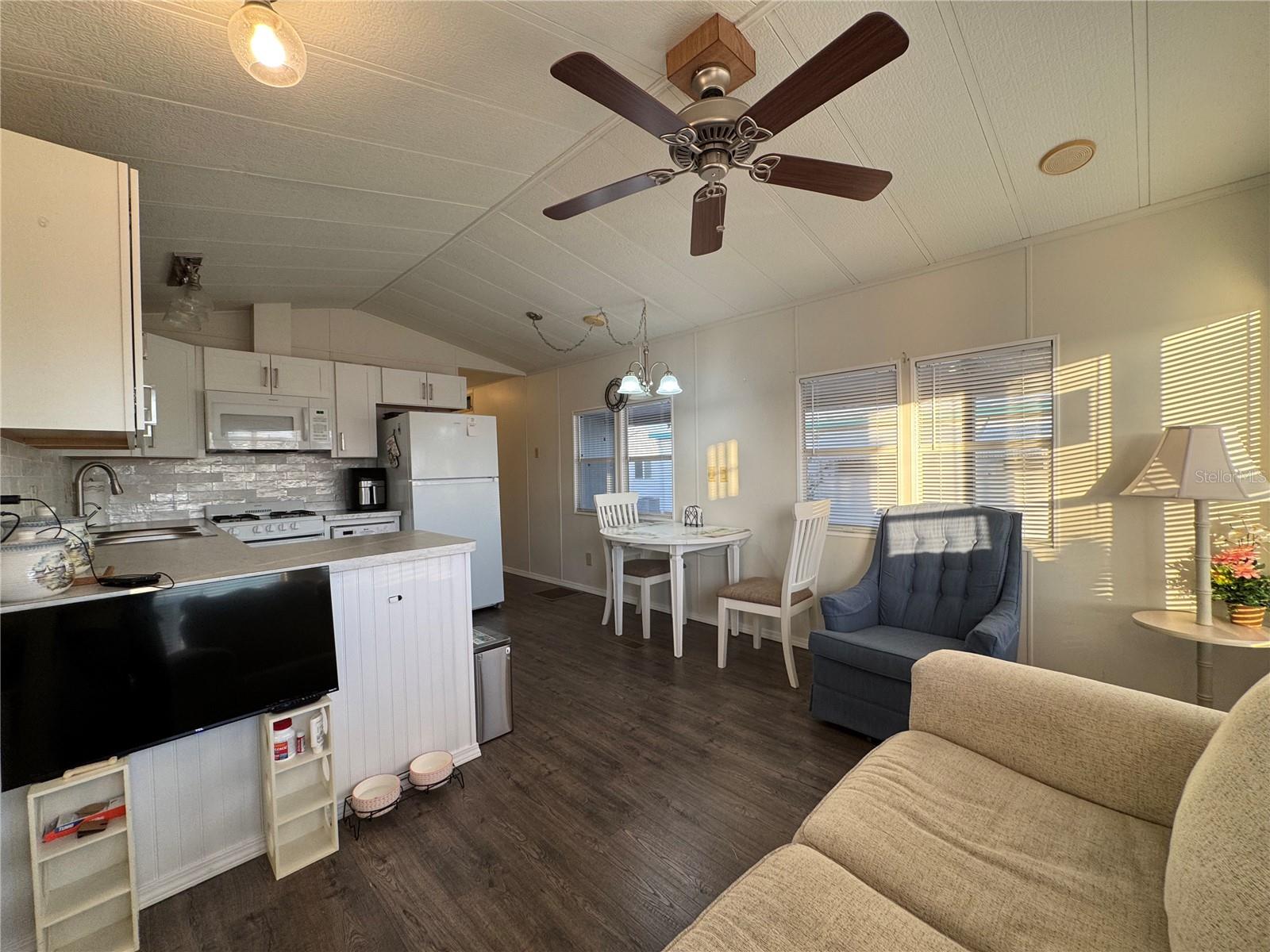 35101 CONDOMINIUM BLVD #239