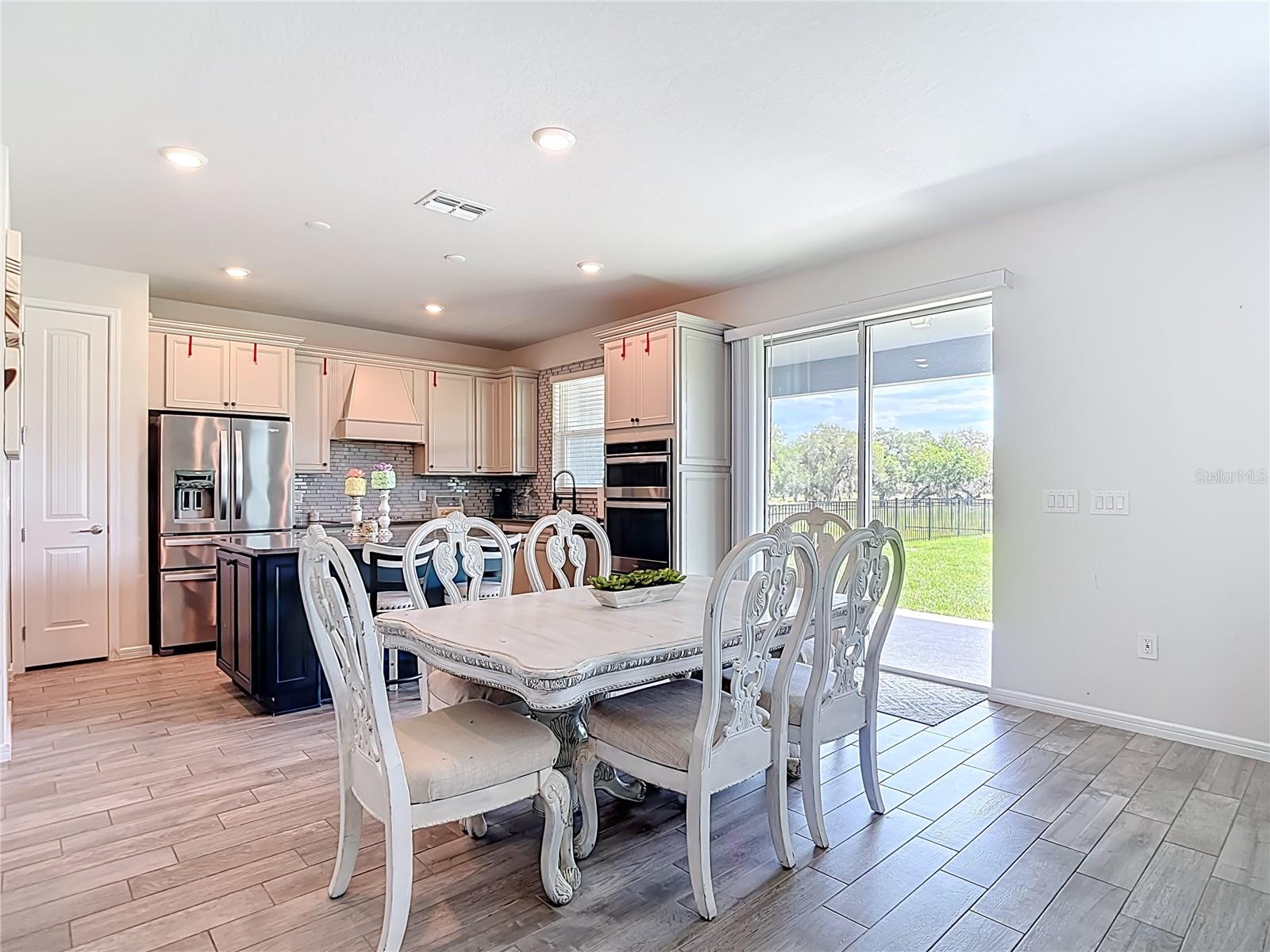 6136 BRADFORD WOODS DR