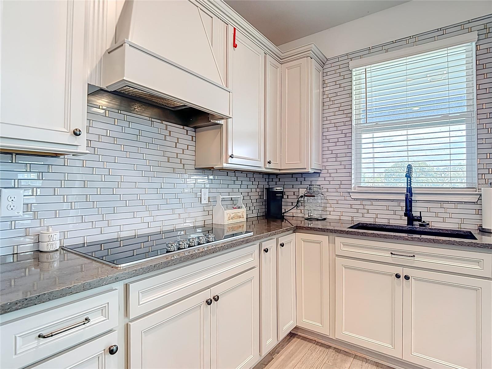 6136 BRADFORD WOODS DR