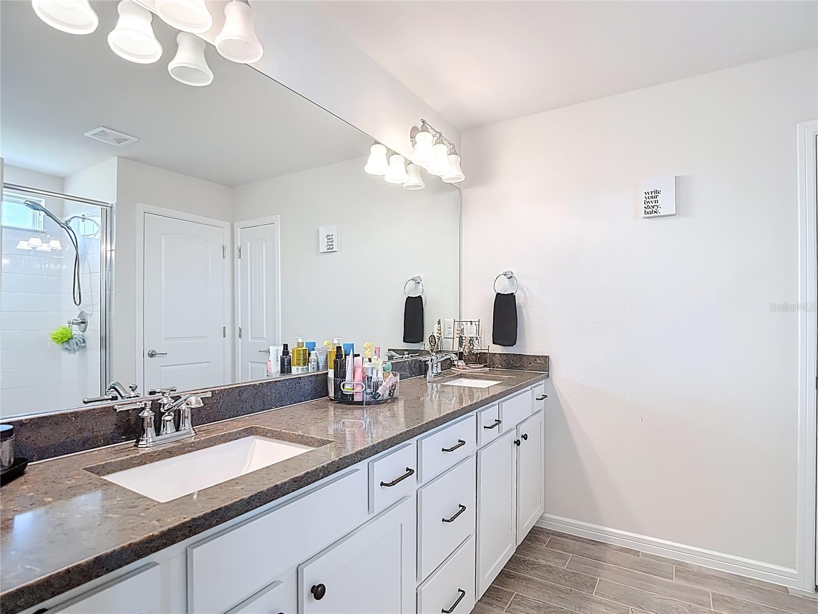 6136 BRADFORD WOODS DR