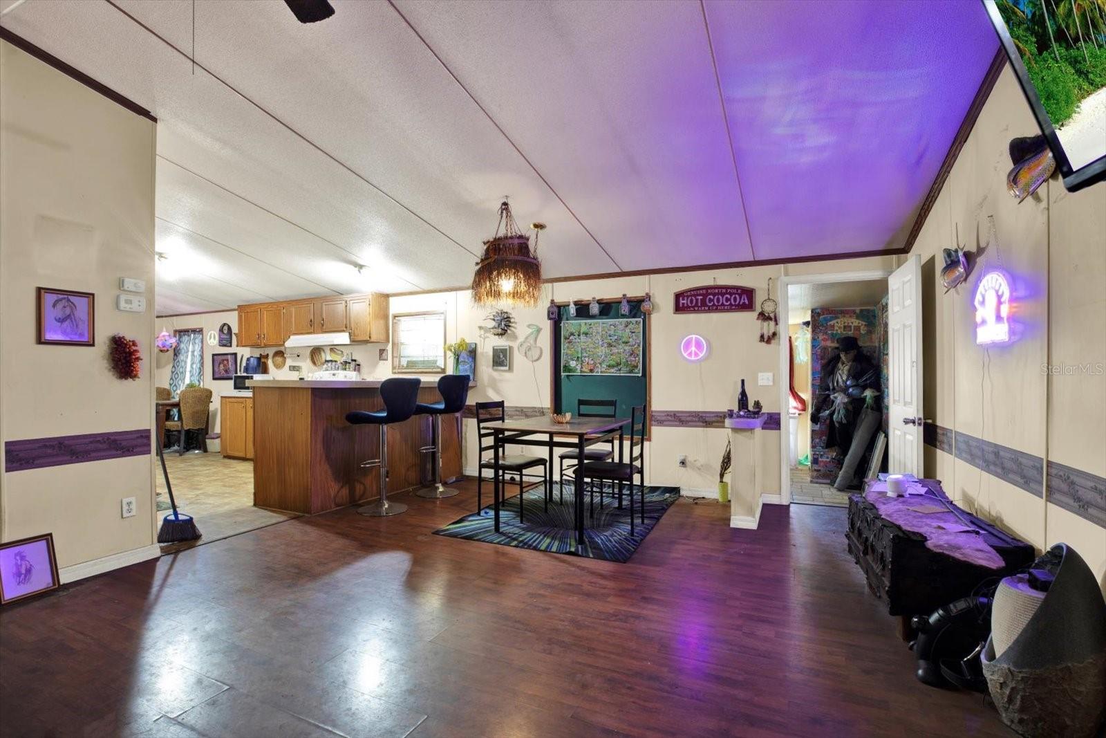 3642 KALMAN DR