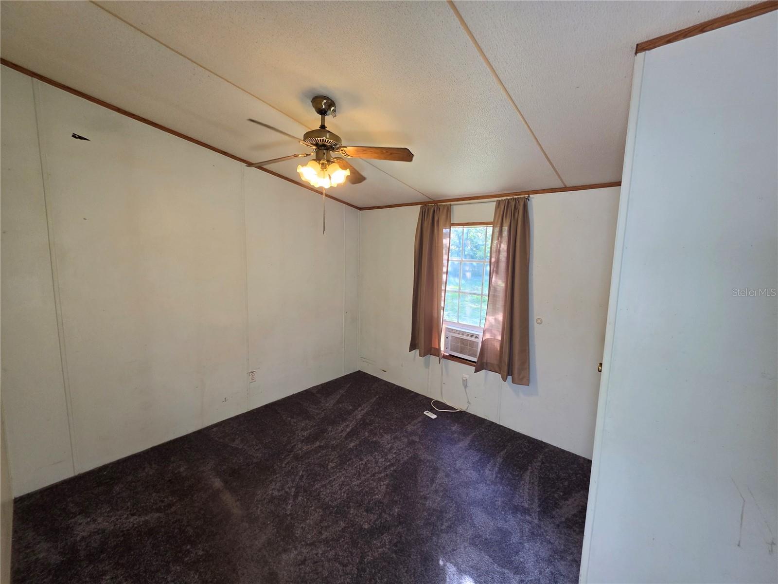 3642 KALMAN DR