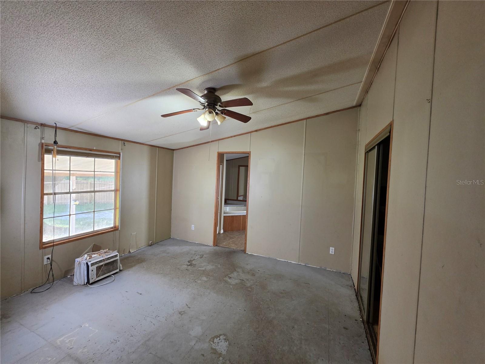 3642 KALMAN DR