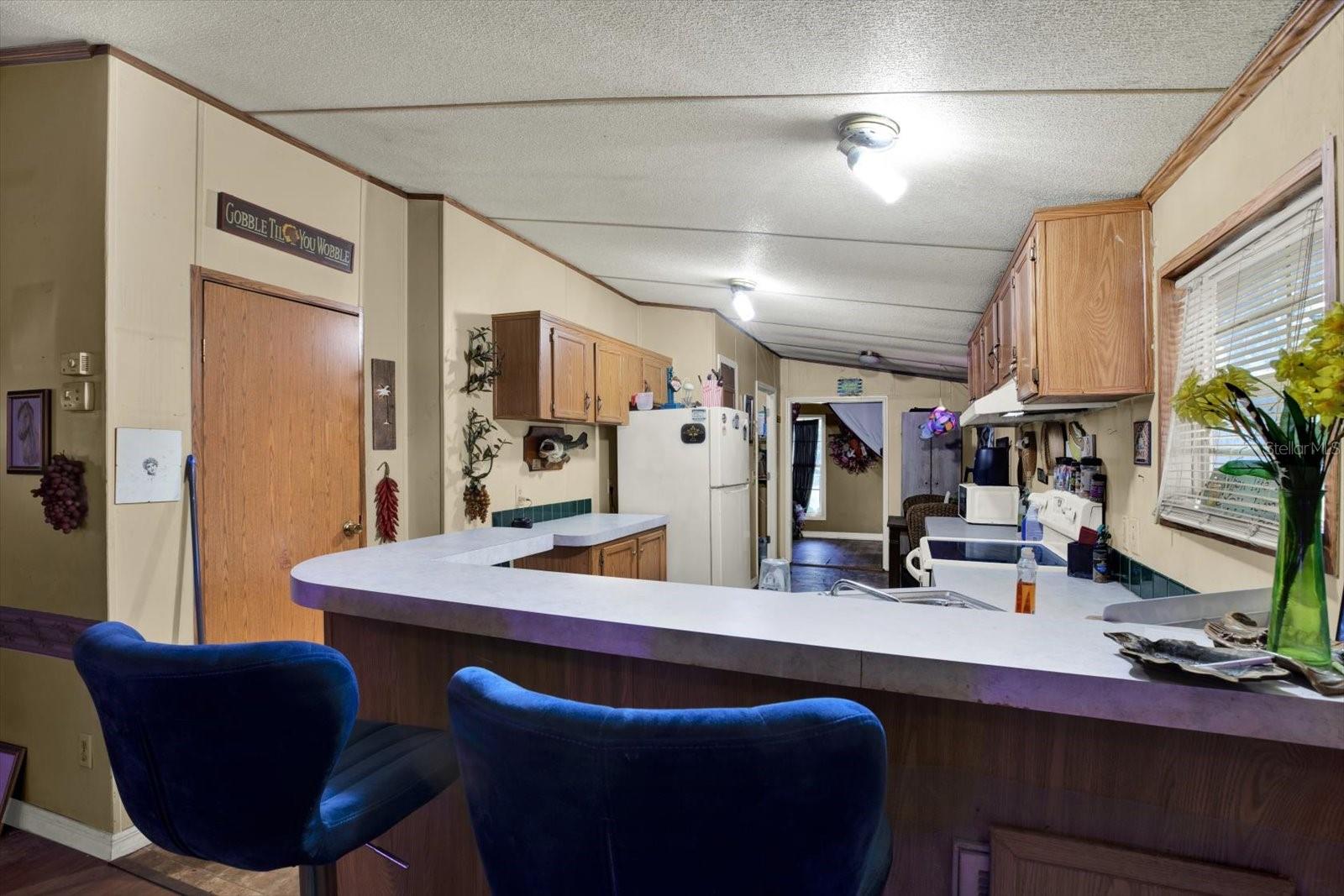 3642 KALMAN DR