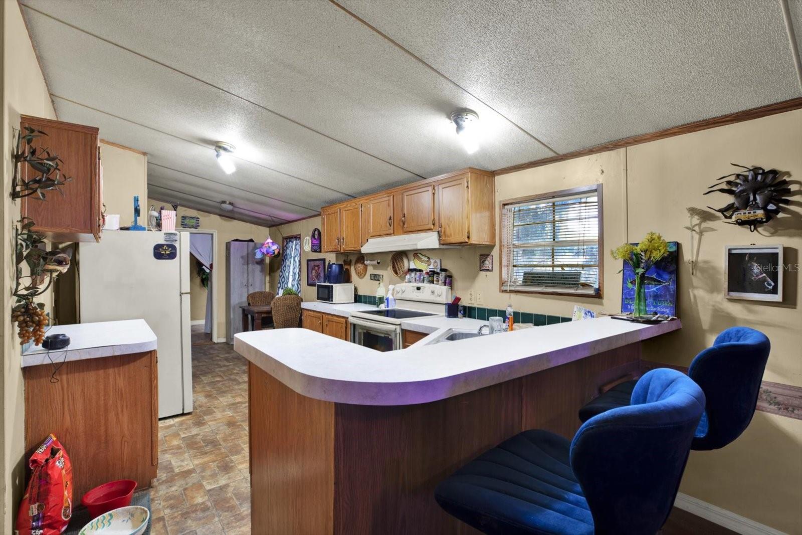3642 KALMAN DR