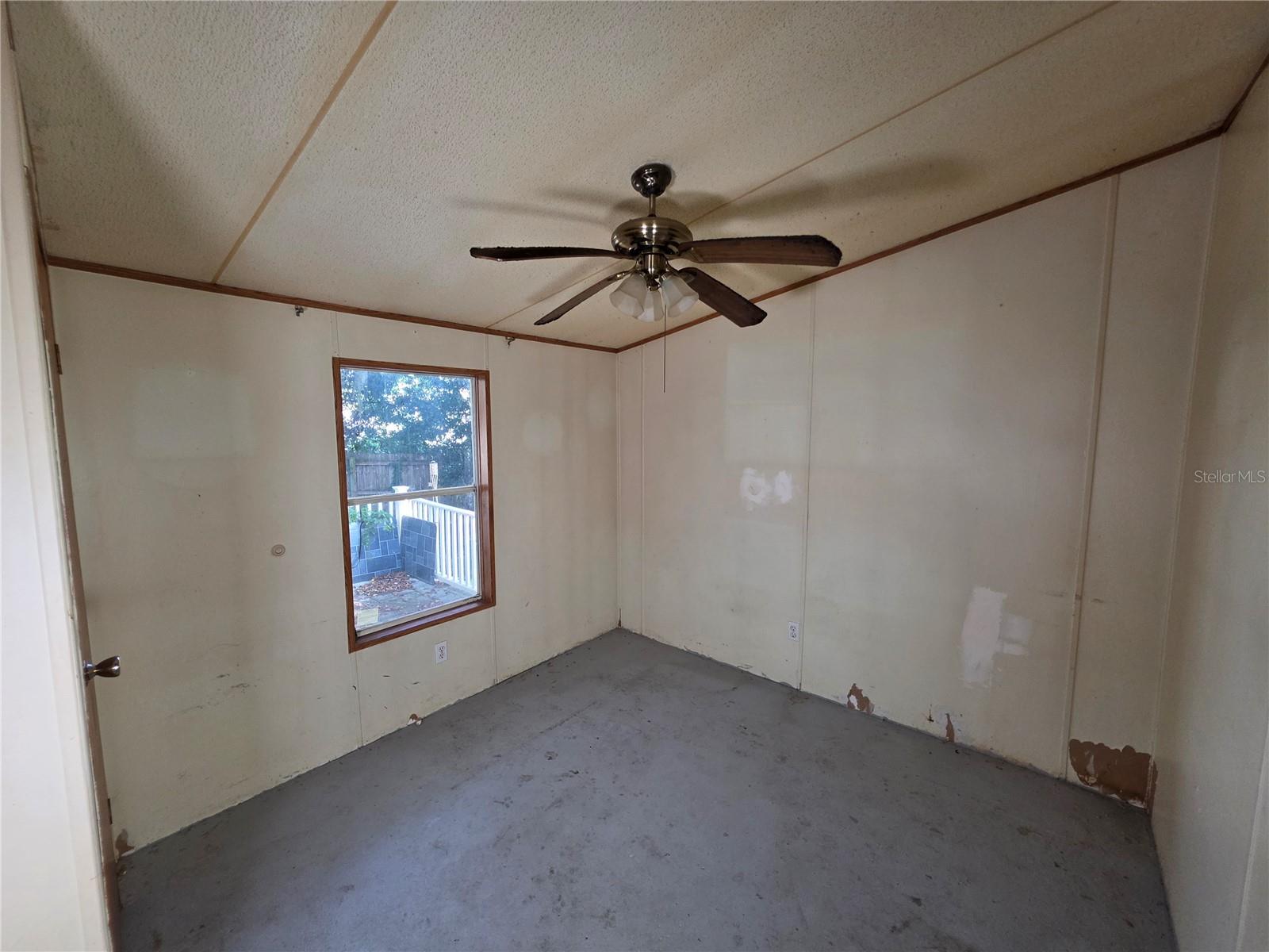 3642 KALMAN DR