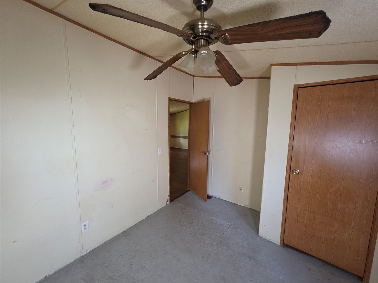 3642 KALMAN DR