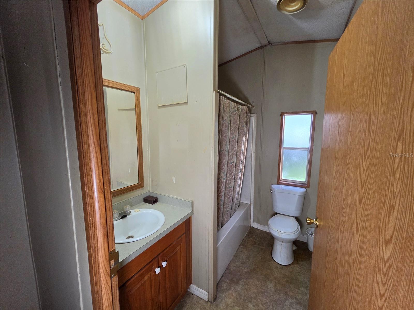 3642 KALMAN DR
