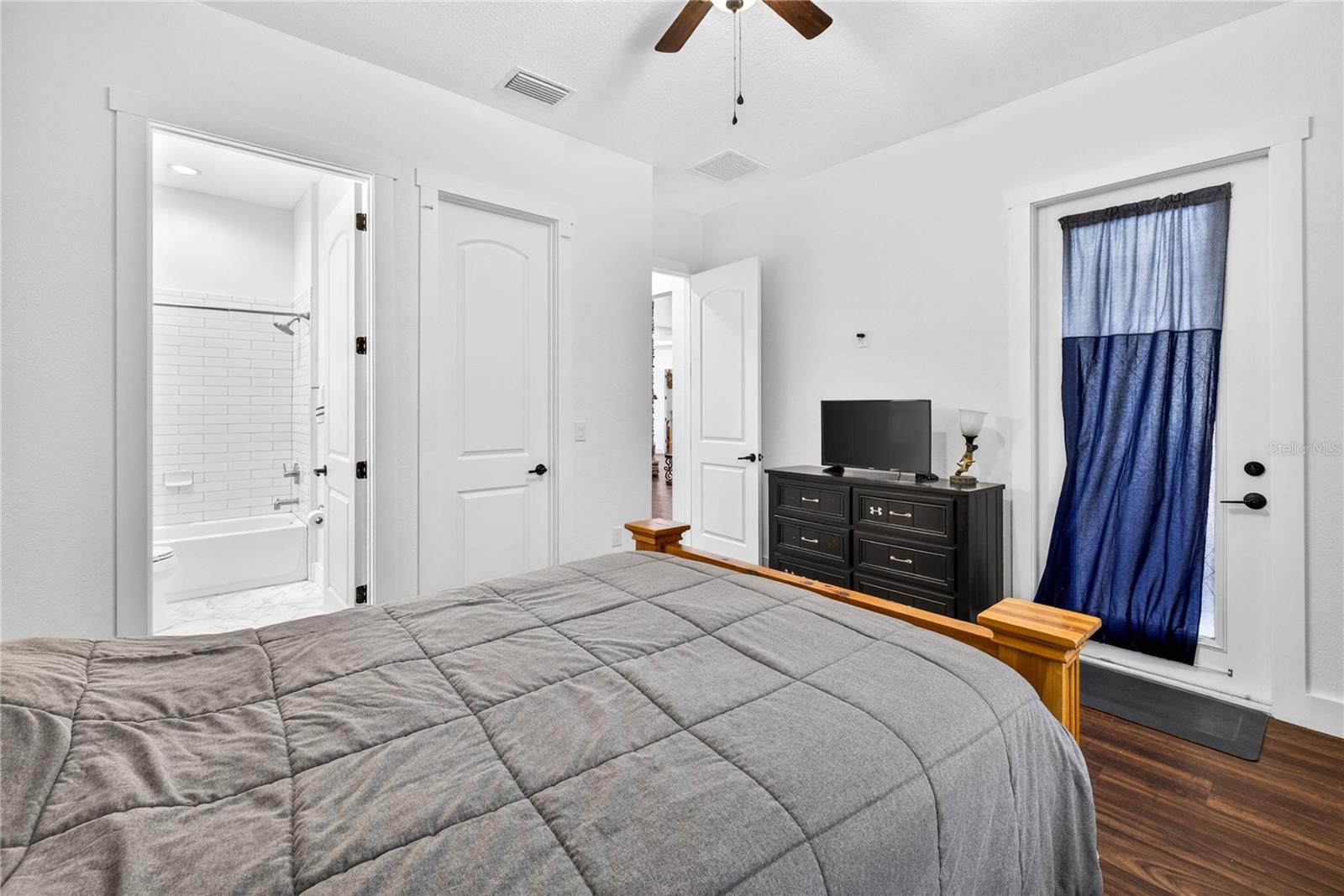 17265 MEADOW BLUFF VW