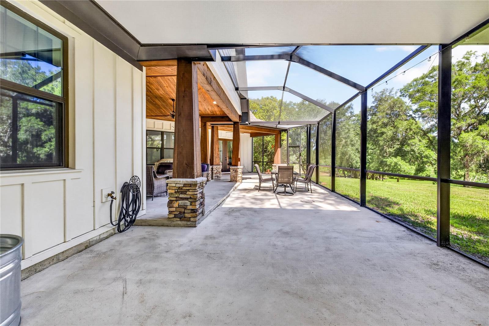 17265 MEADOW BLUFF VW