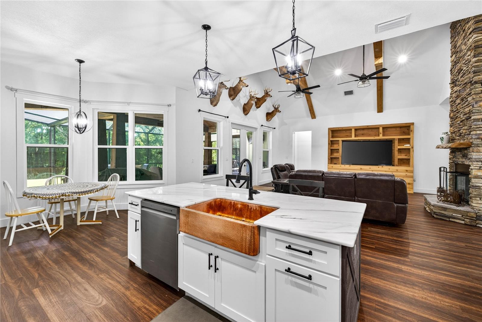 17265 MEADOW BLUFF VW