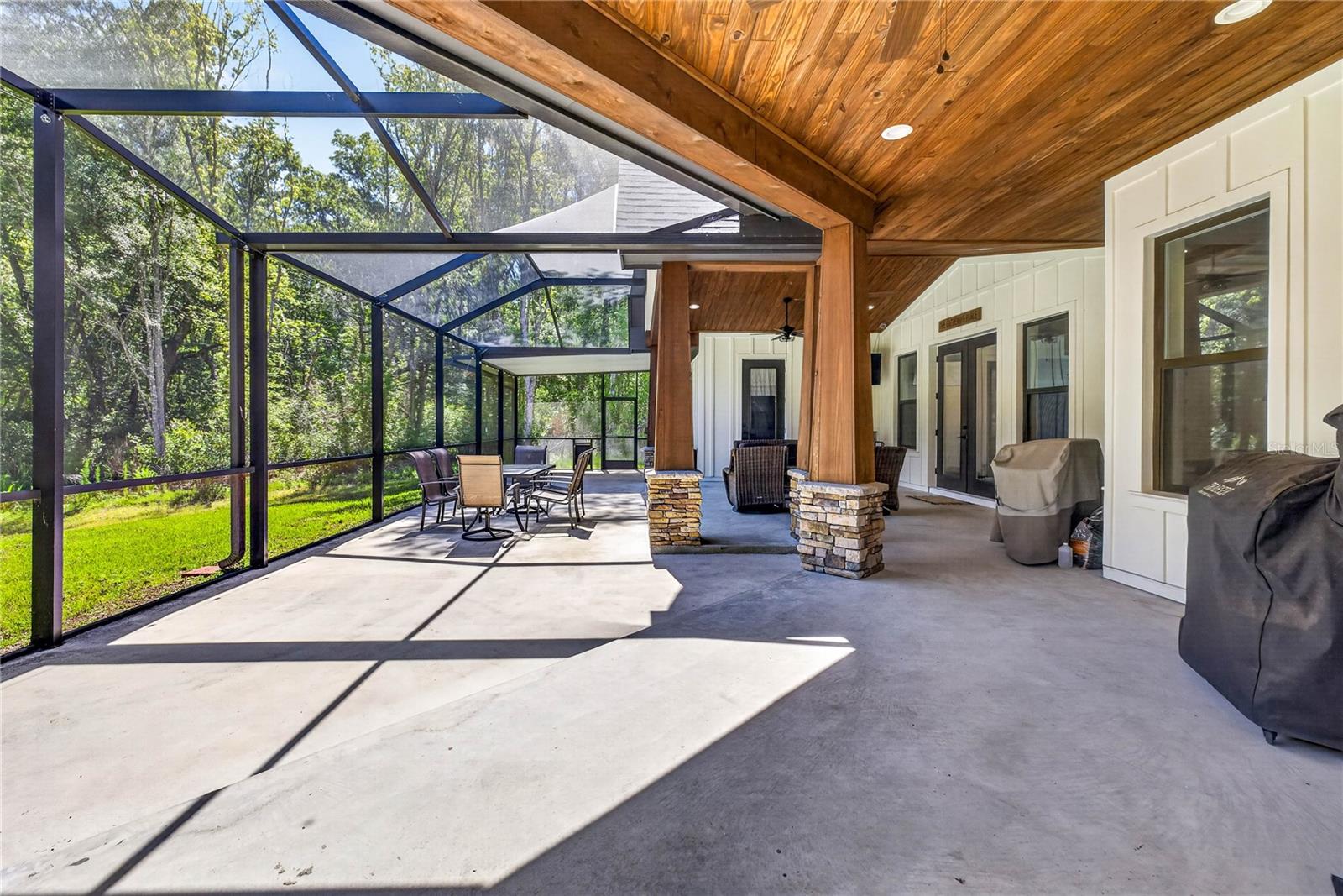 17265 MEADOW BLUFF VW