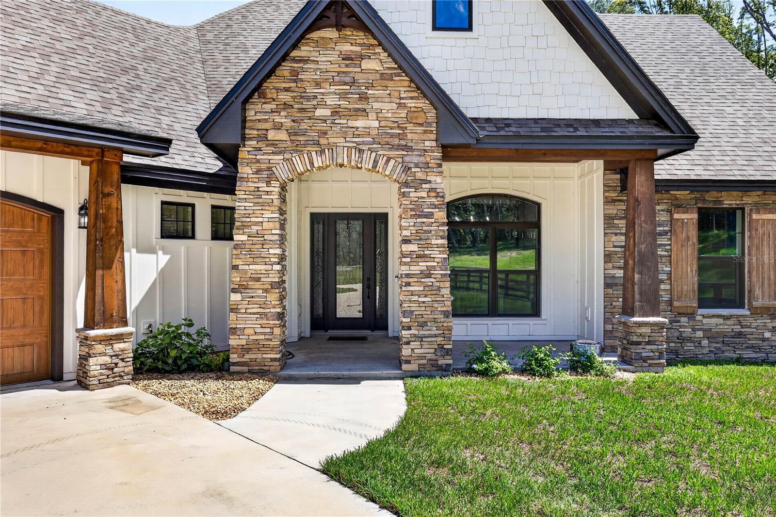 17265 MEADOW BLUFF VW