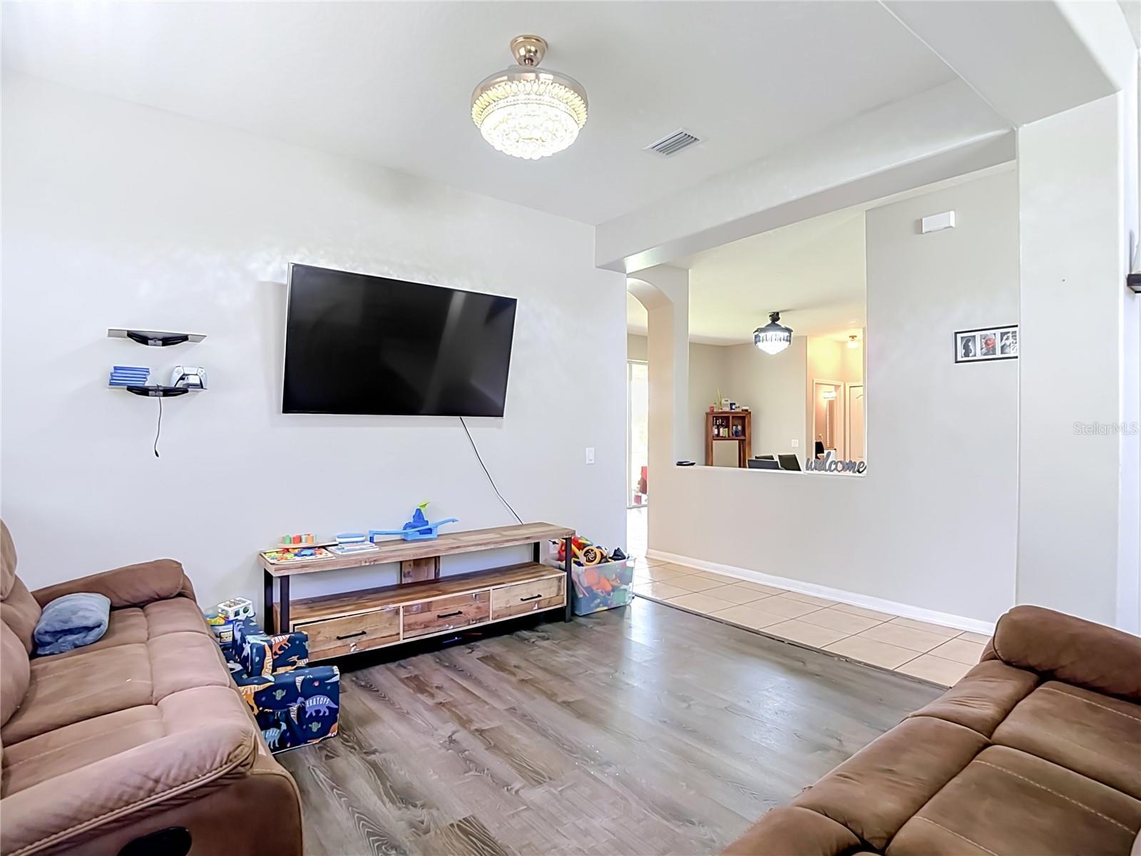 4129 TARKINGTON DR