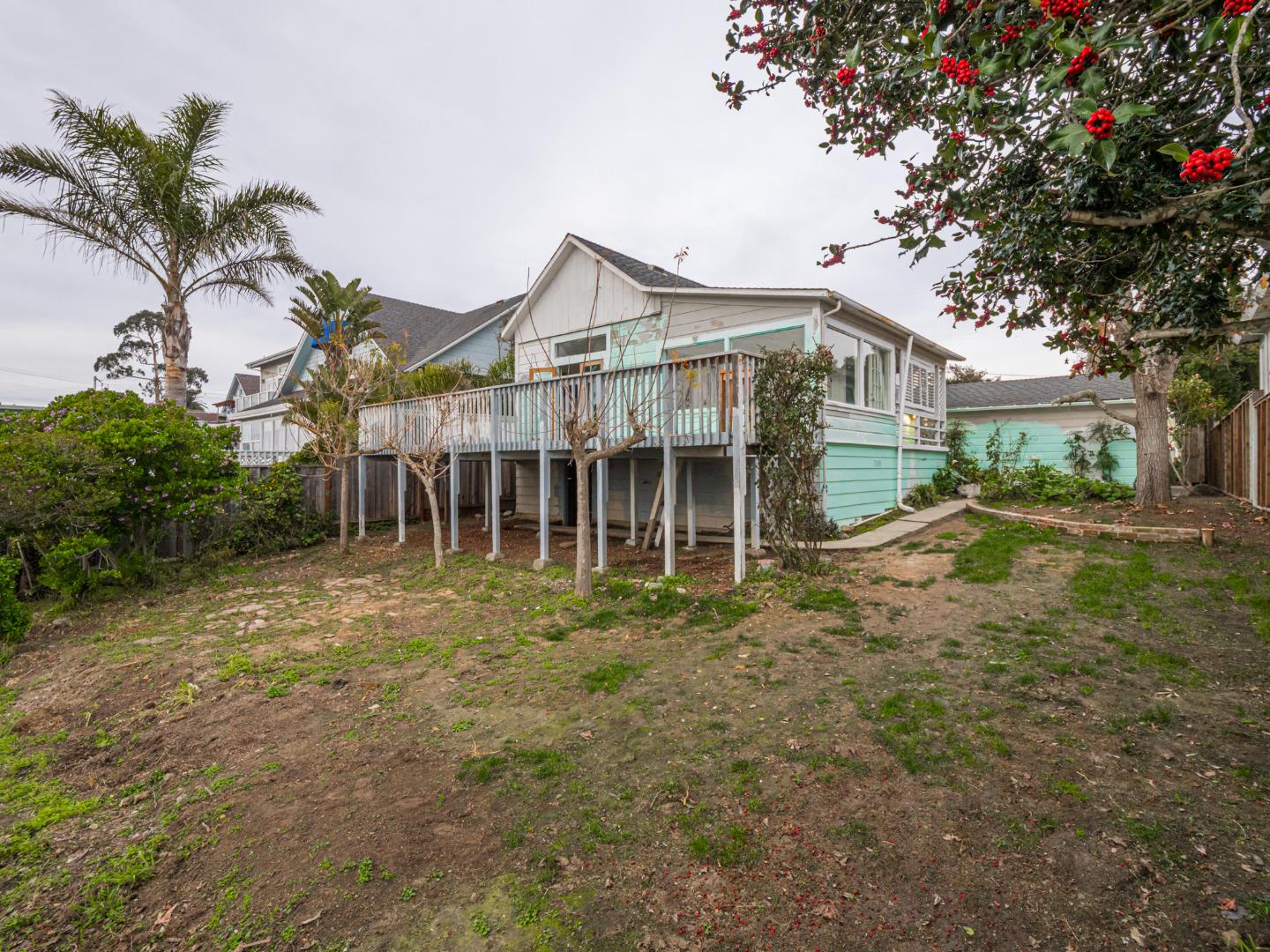 1130 East Cliff Drive